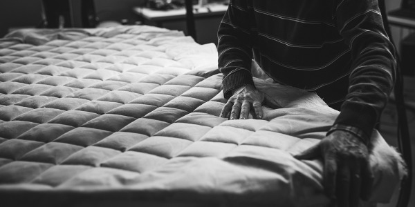 Il miglior materasso per mal di schiena e cervicale: guida alla scelta